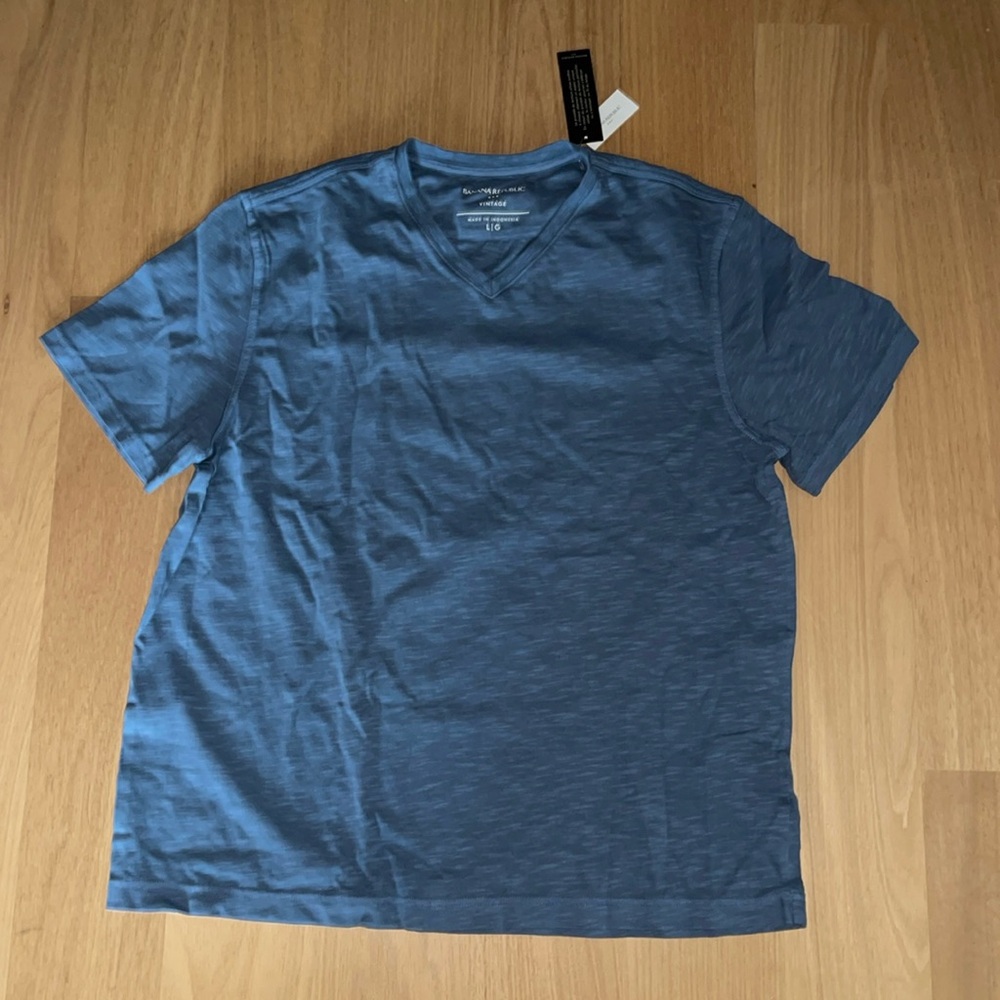 Men’s Banana Republic V Neck